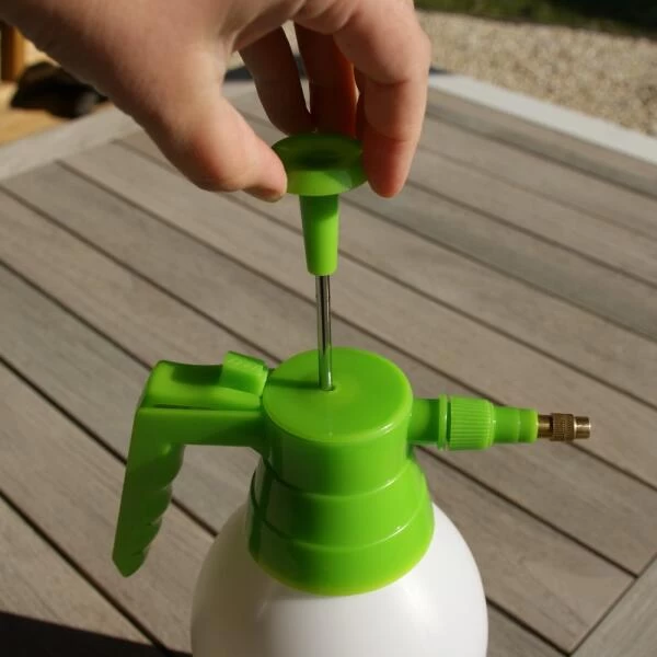 Drukspuit 2 Liter 2 Drukspuit 2 Liter - Afbeelding 2